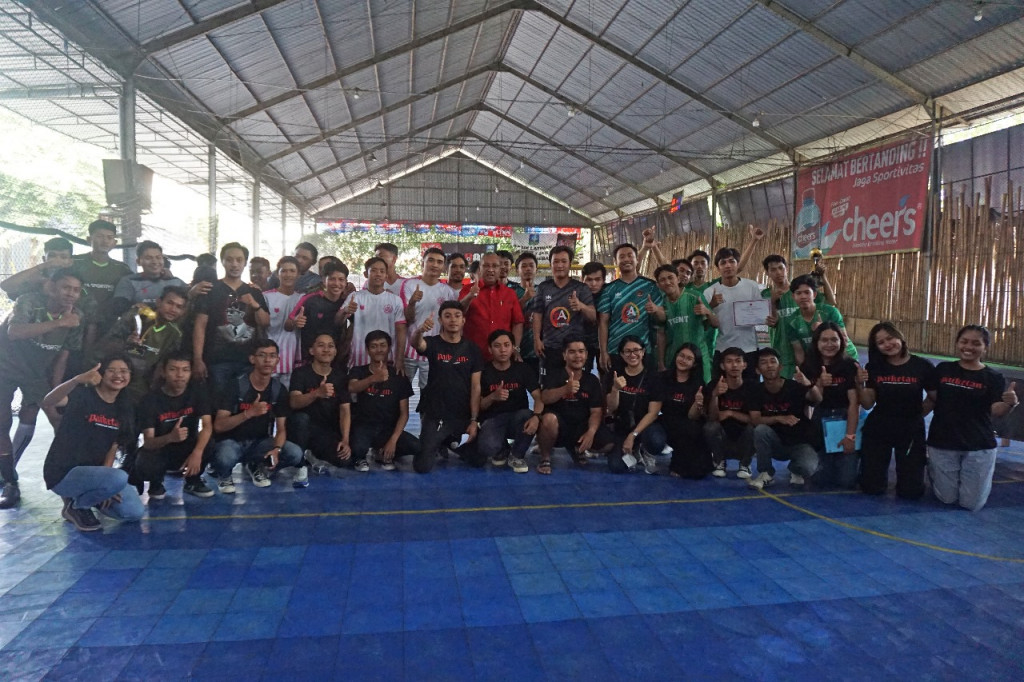 Antusias Yowana di Dalung Permai ikuti kegiatan Turnamen Futsal Paiketan Yowana Dalung Permai Cup III